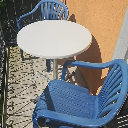 Preiswertes Zum Uebernachten * Zurich