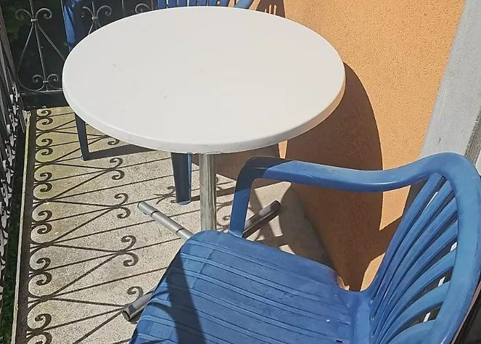 Preiswertes Zum Uebernachten * Ζυρίχη